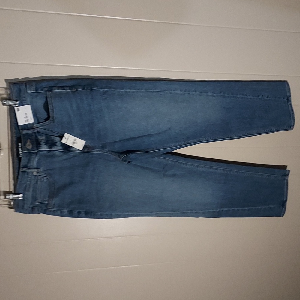 EXPRESS JEANS 10R Super High Rise MOM JEAN. INSEAM 26